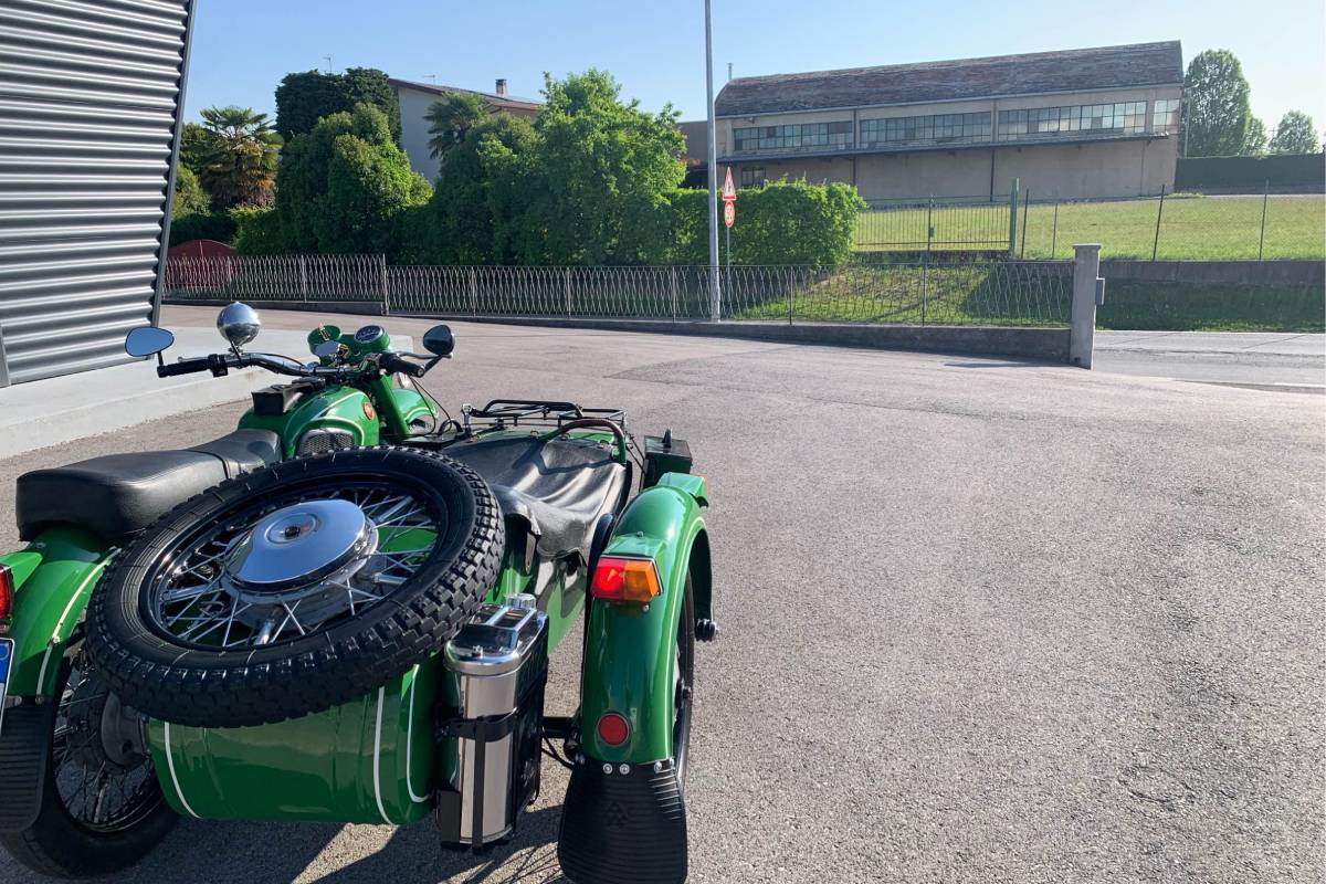SIDECAR DNEPR MT 11 700 CC ANNO 1990 ASI - immagine 3